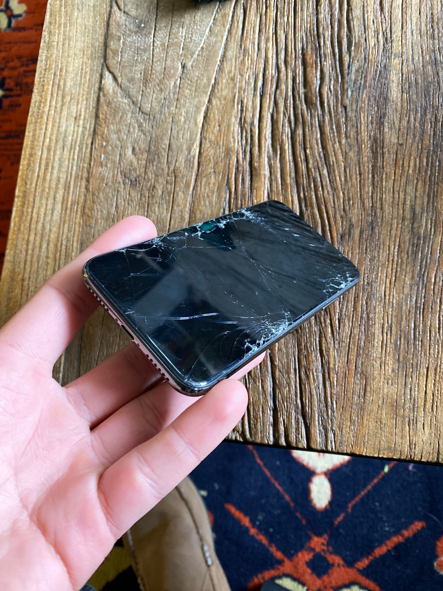 iPhone X 256GB (Broken Screen)