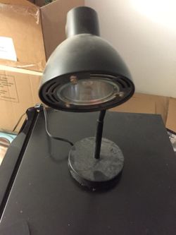 Desk lamp