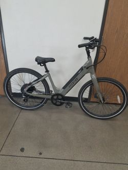 Aventon Pace500 .3 Hybrid Electric bike no charger no keys