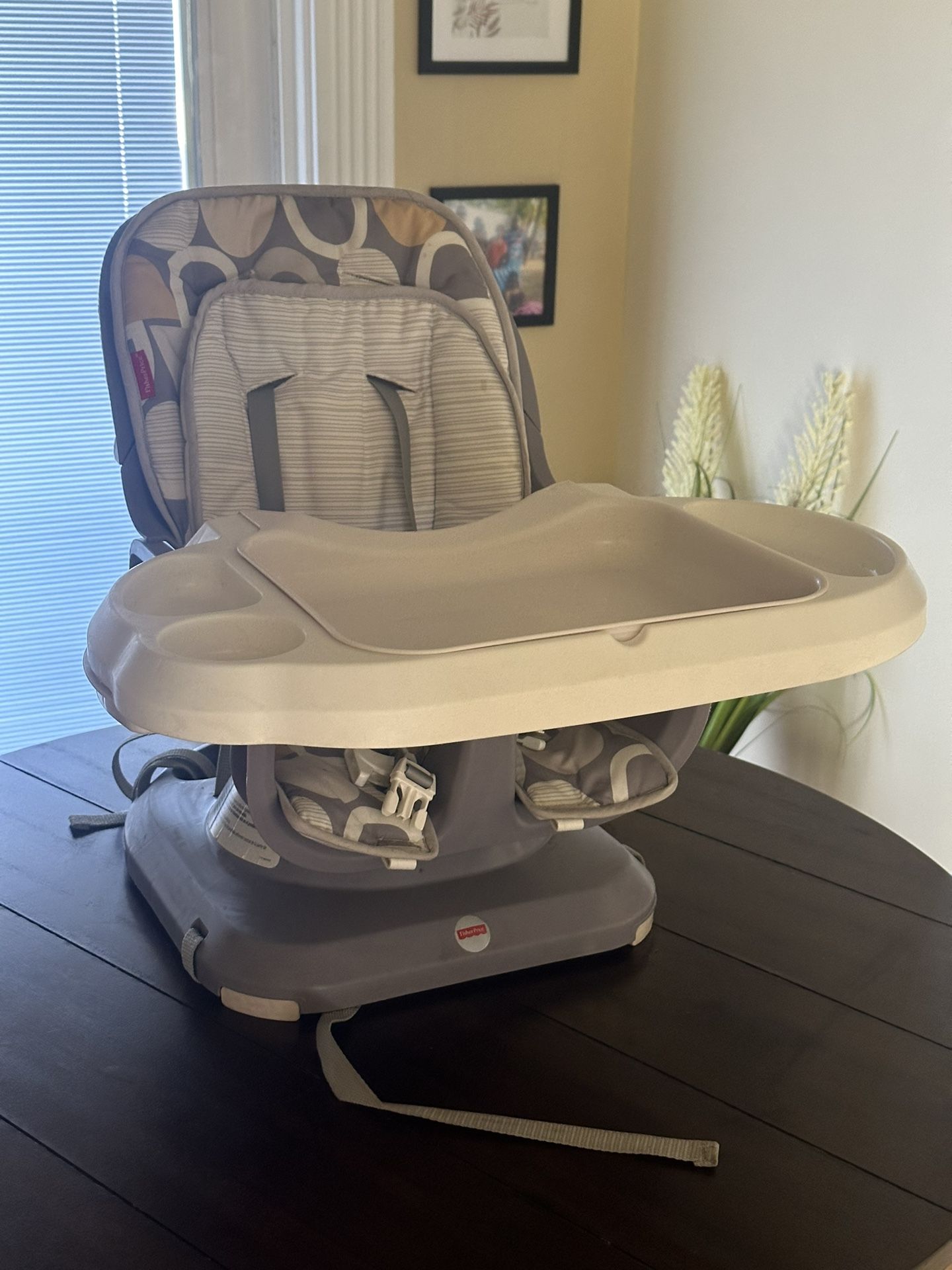 Fisher Price  SpaceSaver High Chair 