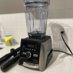 Vitamix A3500 Ascent New Motor, VM0185–stainless steel, Excellent Condition