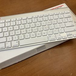 Like New Apple Bluetooth Magic A1314 Keyboard. $30 Each