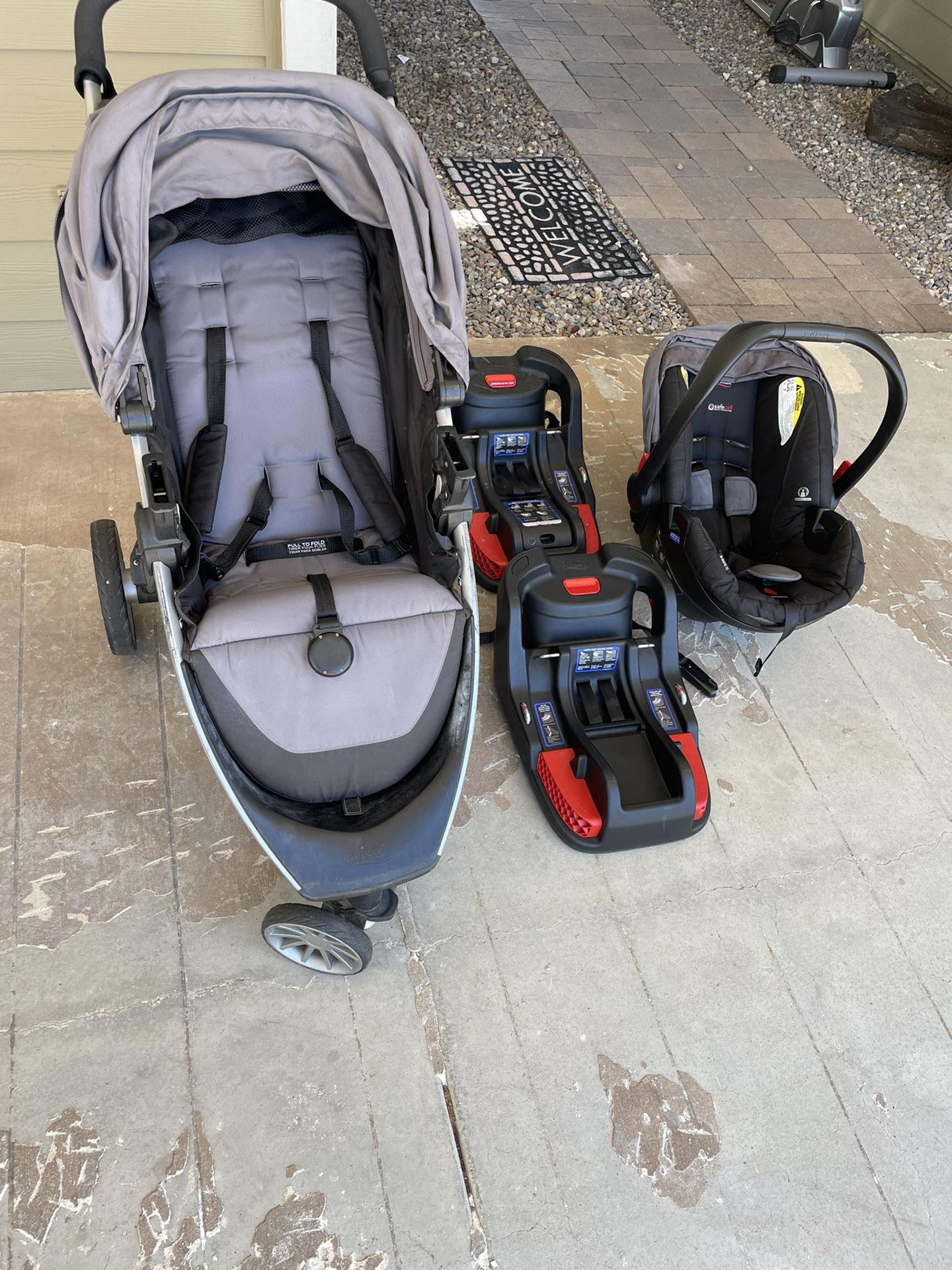 Britax B Lively Stroller Set And Bases