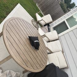 Hampton Bay outdoor Patio Set For Sale 