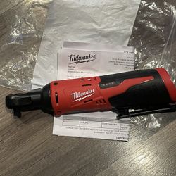 Milwaukee M12 Ratchet 