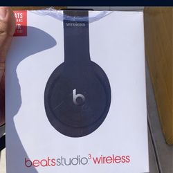 Beats By Dre Headphones 