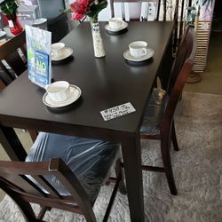 Tall Table Set 4 Chairs NEW