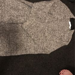 Like New! Super Cute Fall Cardigan With Large Front Pockets