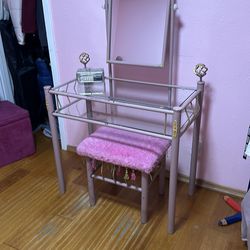 Mauve Vanity and chair
