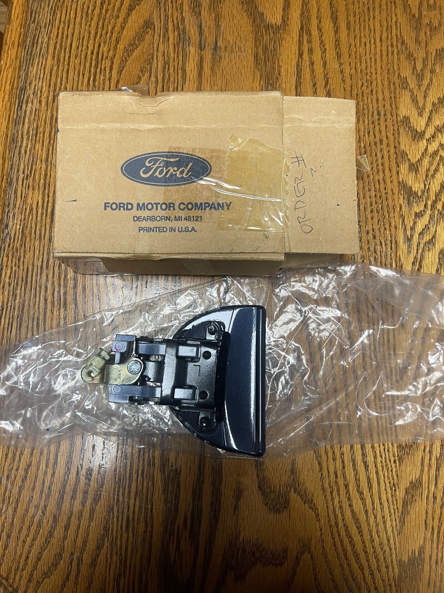 Ford F6XZ1222405AAD Handle Assembly Door Outer 1(contact info removed) Mercury Villager F6XZ1222405AAD