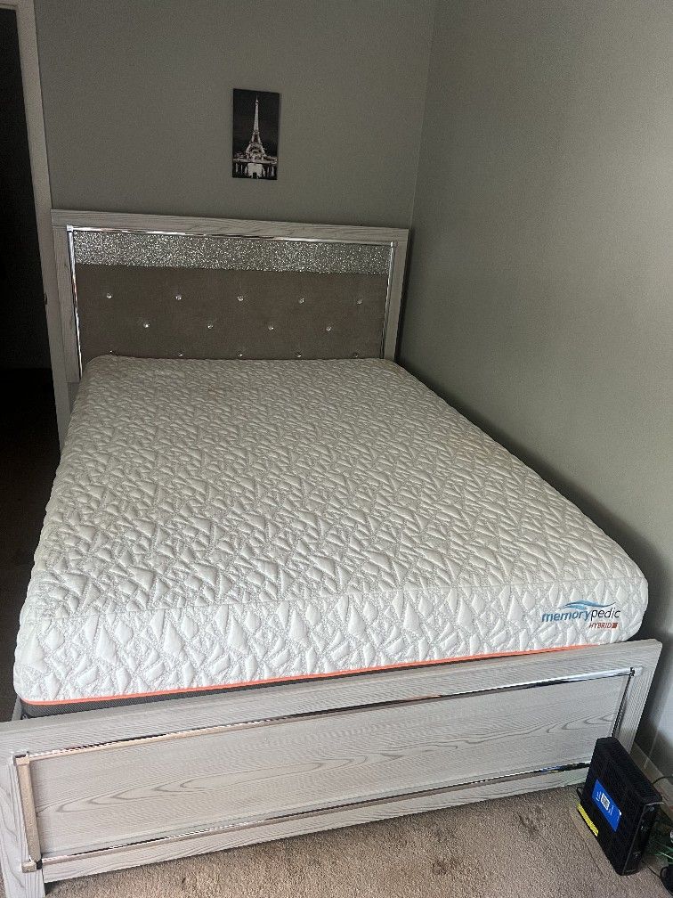 Bedroom Set Queen 