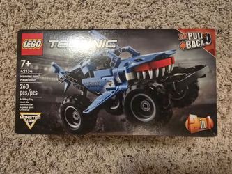 Lego Technic 

Monster Jam Megalodon