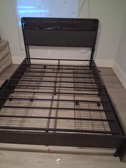 Queen bed