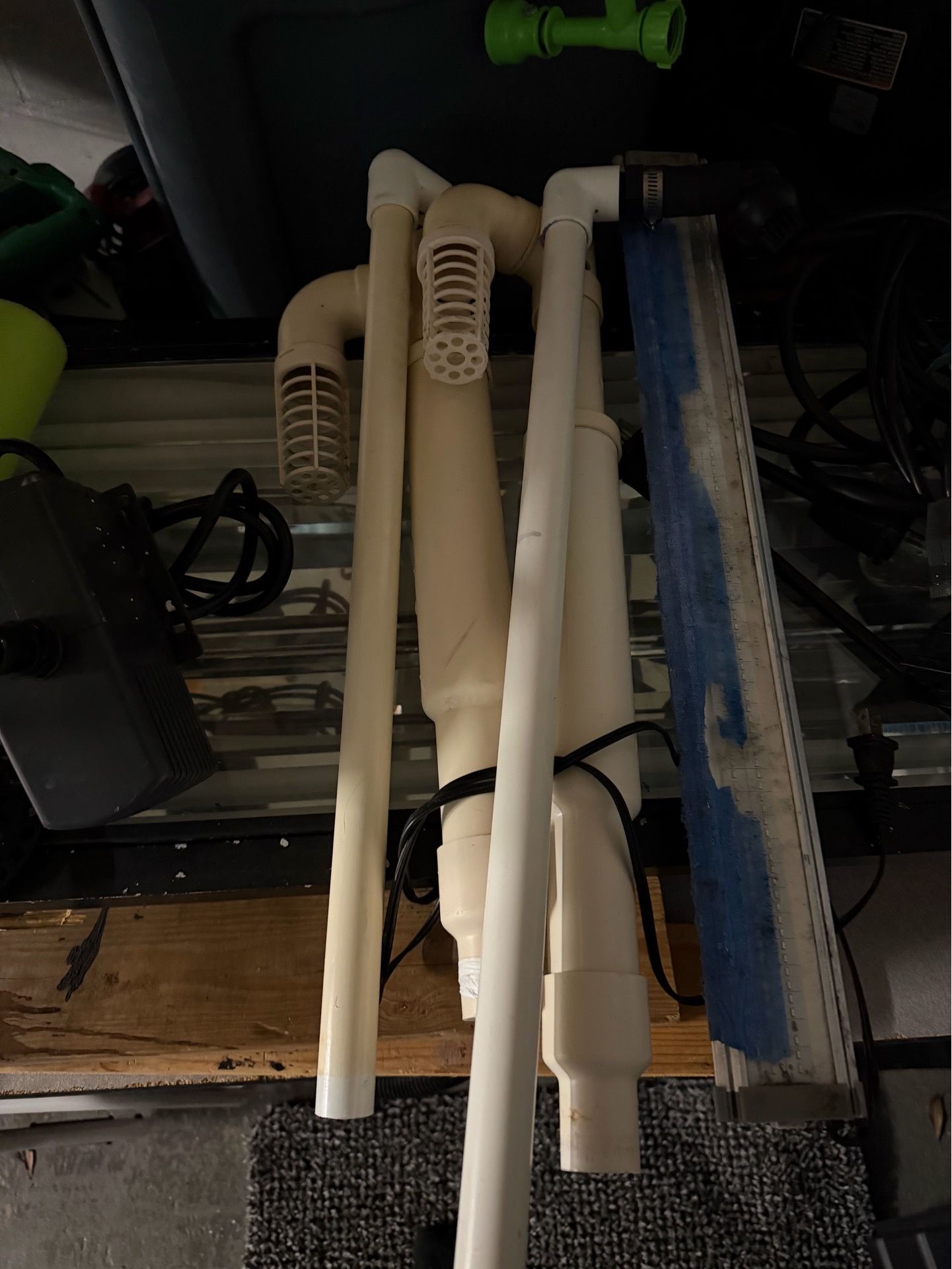 Return pipes saltwater aquarium