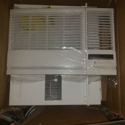Air Conditioner, NEW IN BOX