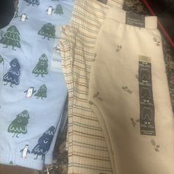Infant Boys/Girls Clothes Size 12 Months 🔹 $1