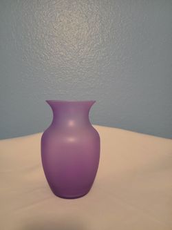 BRAND NEW PURPLE FROSTED FLOWER VASE, GLASS