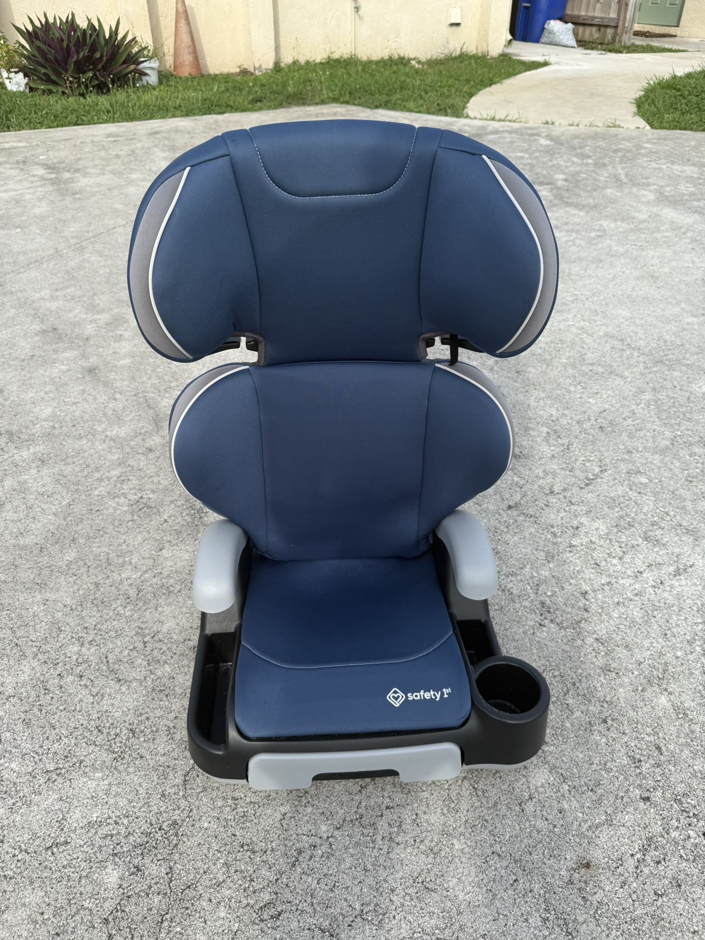 Baby Items - Car Seat, Stroller, Walker