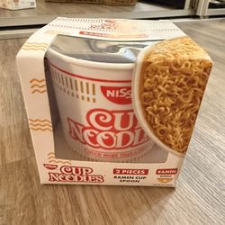 Cup Noodles Ramen Cup + Spoon Set (Cute Gift / New)