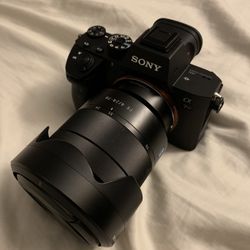 Sony A7 Riii mirrorless camera