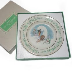 Avon Gentle Moments Mom Duck & Baby Glass Plate