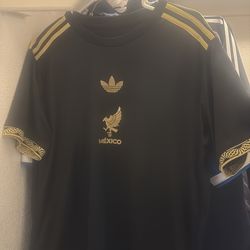 Mexico black and gold jersey