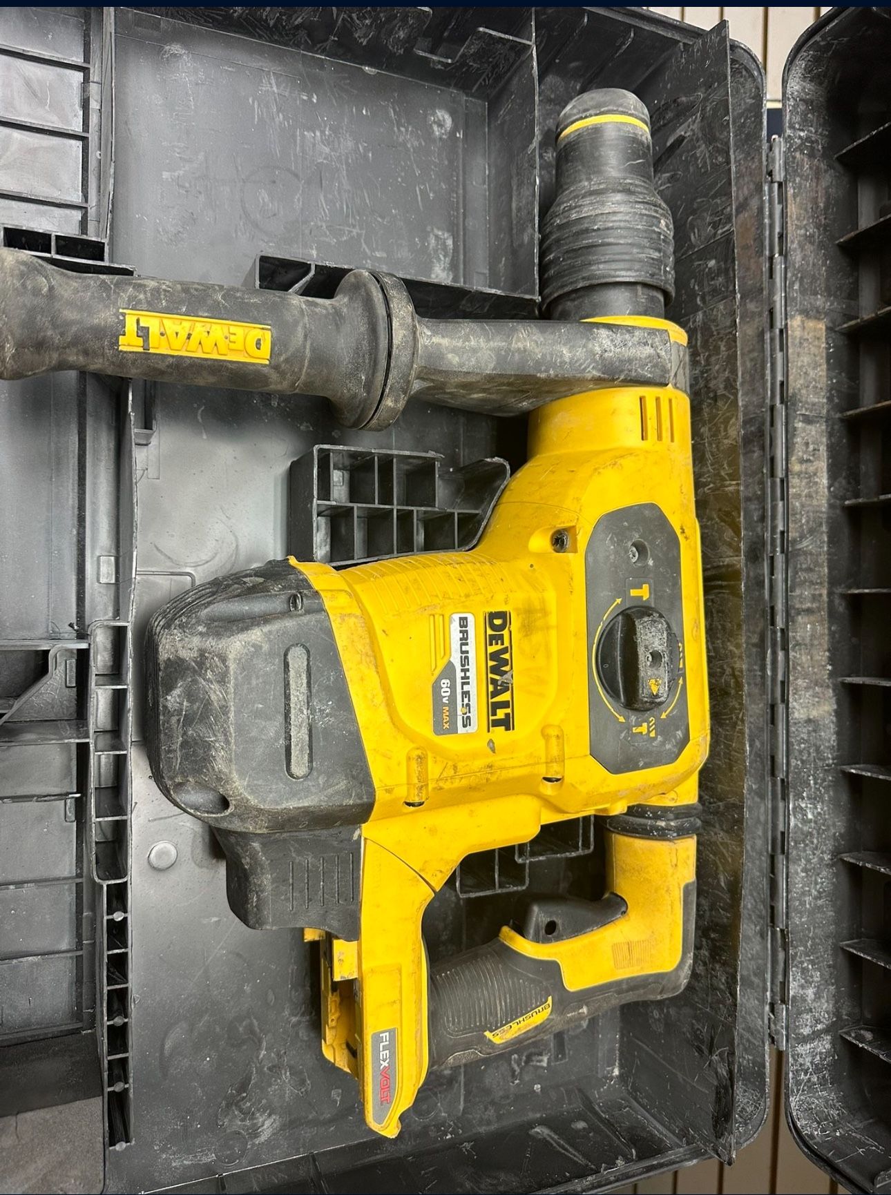 Dewalt DCH481 Brushless 60V Max Rotary Hammer Drill