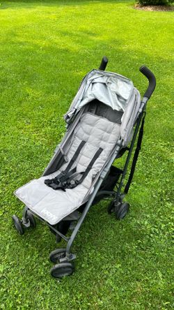 Joovy Groove Ultralight umbrella stroller