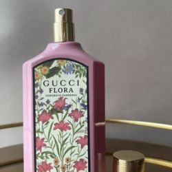 Gucci Flora Perfume 