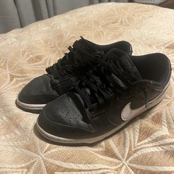 black nike dunks