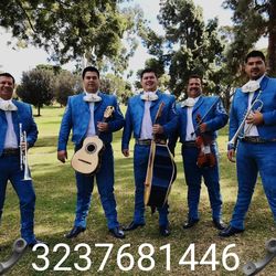 Vihuela guitarrón mariachi