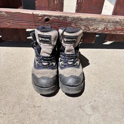 Earth Shoe Men’s Hiking Boots Size 12