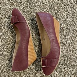 Journey Graysn Women’s Wedge Pump 