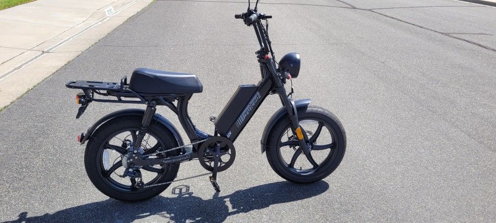 JUICED HYPER SCORPION EBIKE LIKE NEW