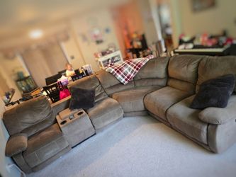 Sectional couch