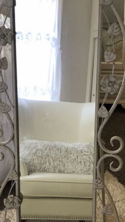 Decorative Metal Standing Mirror 