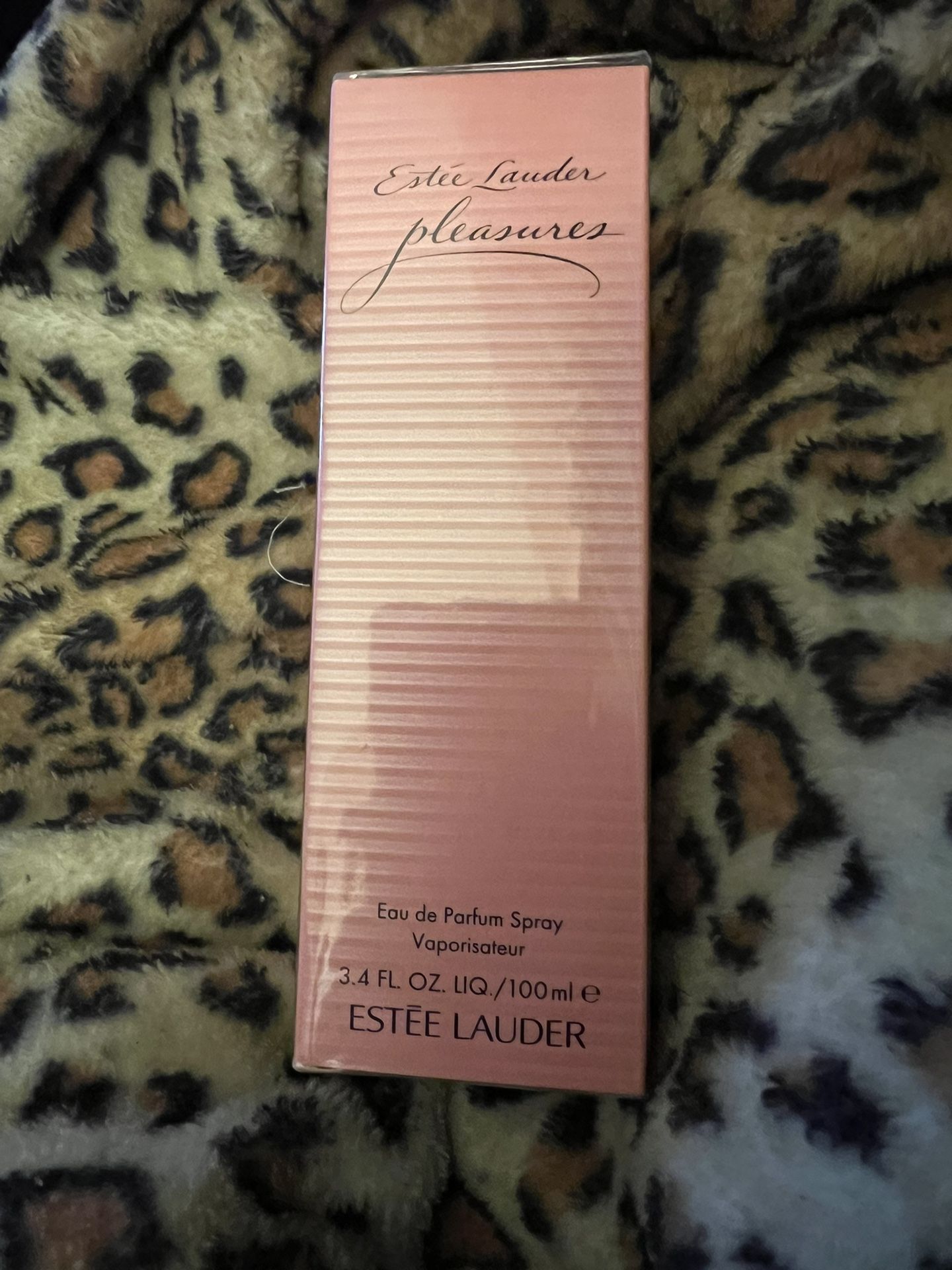 ESTEE LAUDER Pleasures