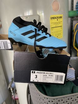 Predator Soccer Cleats Size 3
