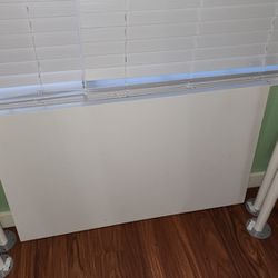 Small IKEA Table (disassembled)