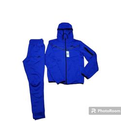 Nike Sweatsuits 