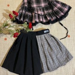 lot of 2 Plaid Skirts Size Small Pink - Black & Gray