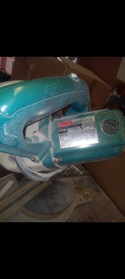 Makita miter saw
