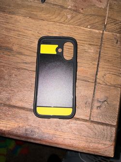 iPhone 17 Spigen Case