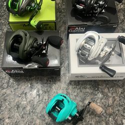 NEW Baitcaster Fishing Reels, Right Handed