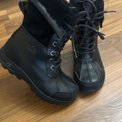 Ugg Boots Size 13 Very Good Condition 
