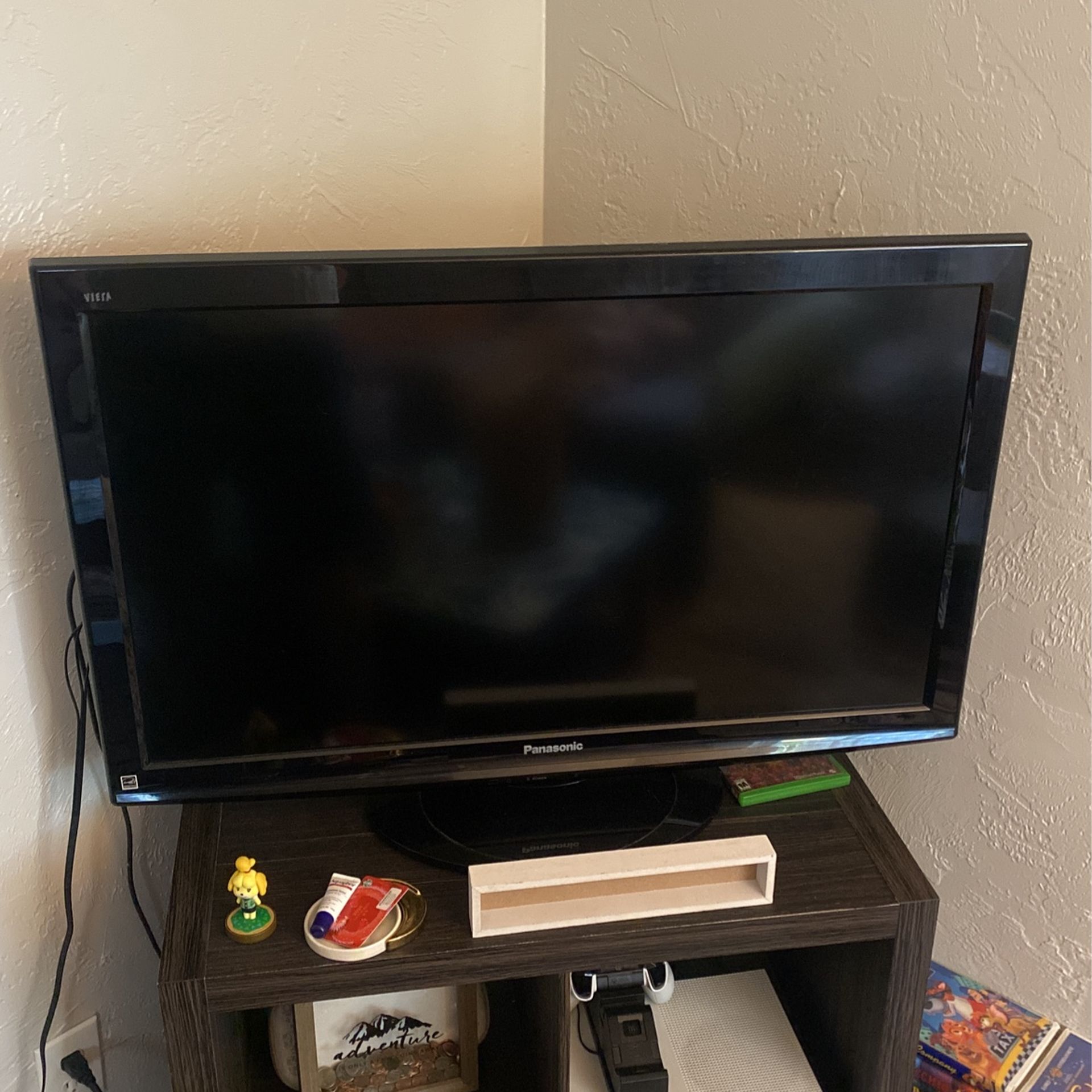 Panasonic 37’ TV