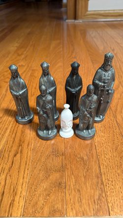 Medieval Chess Figurines Collectible Vintage
