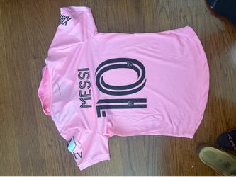 Messi jersey size adult small