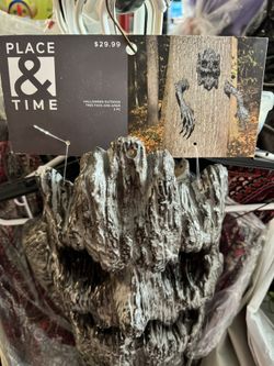 Halloween Tree Decor