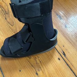 Breg Ankle/Foot Stabilizer Boot